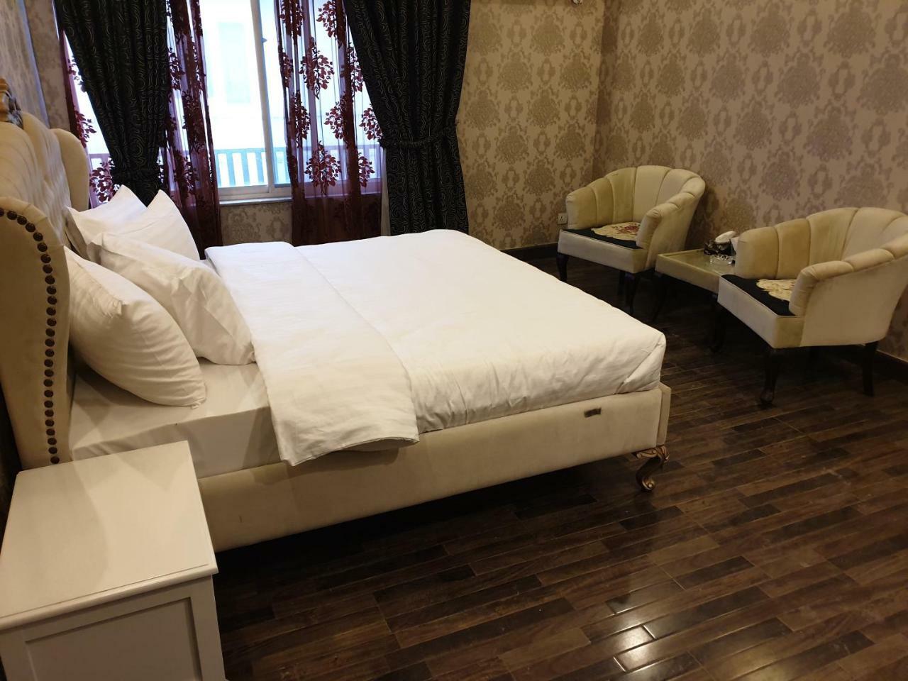 Royal Villa F-10/2 이슬라마바드 외부 사진